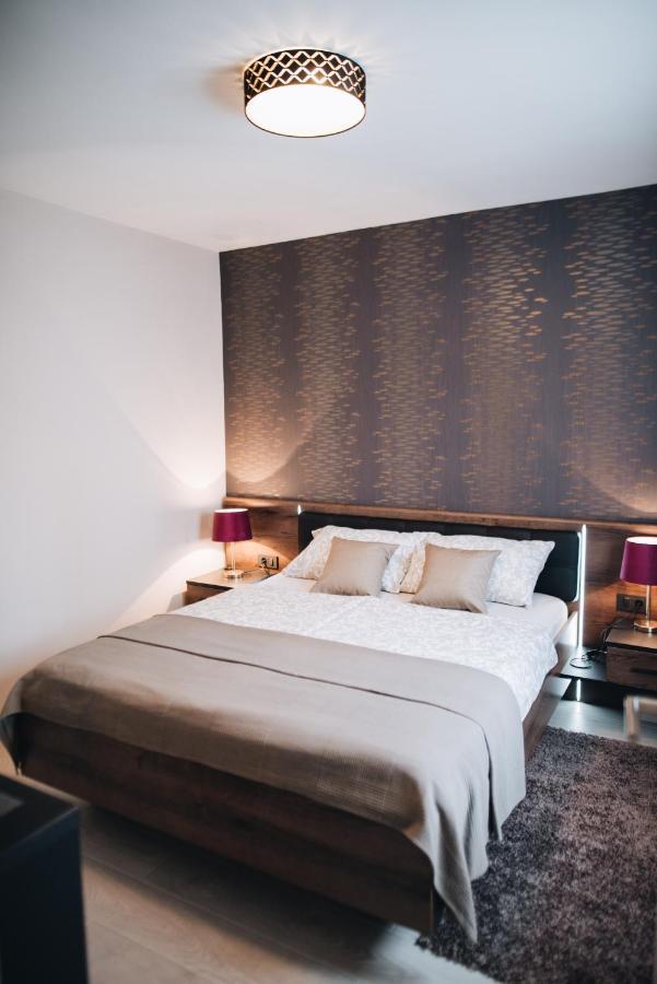 Stay In The Very Heart Of Porec - 50M To The Beach Exterior foto