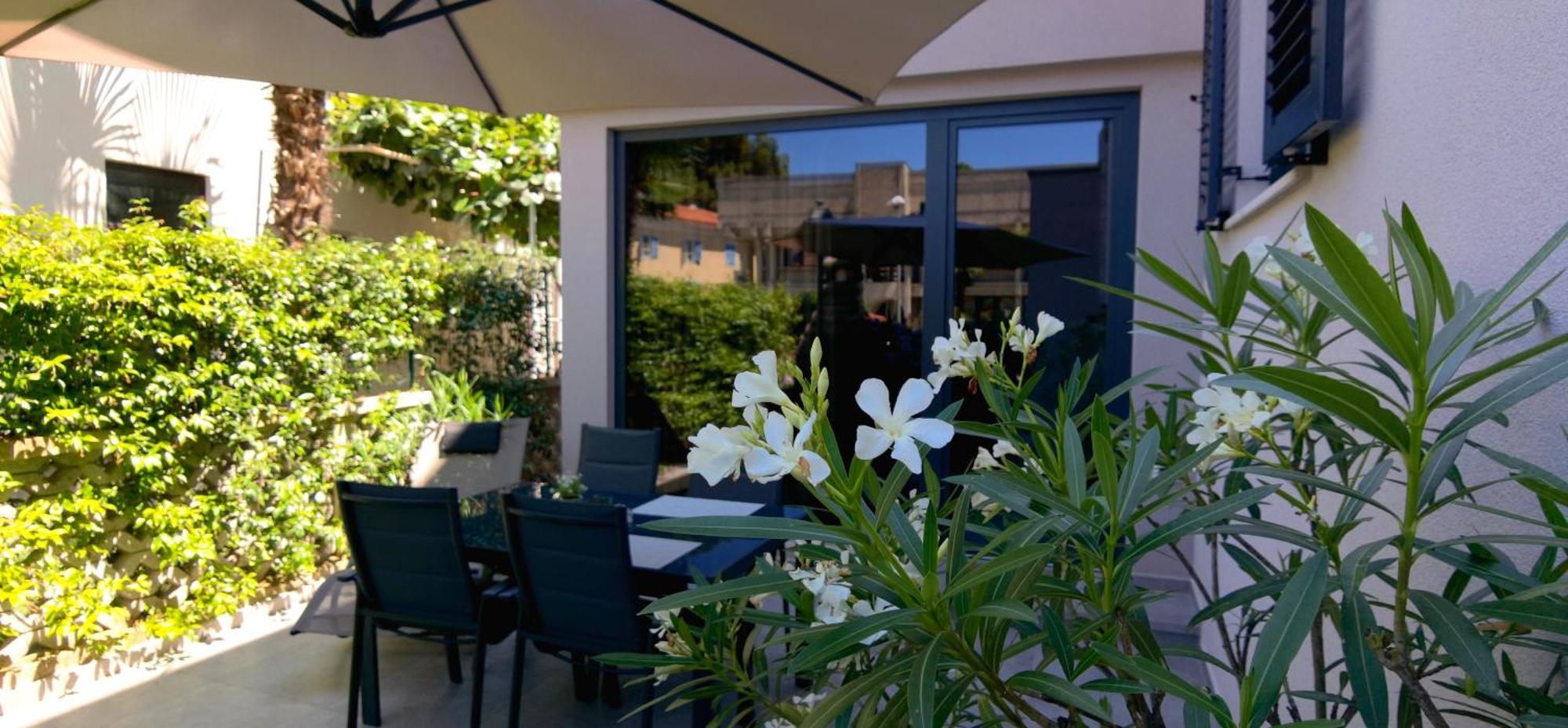 Stay In The Very Heart Of Porec - 50M To The Beach Exterior foto